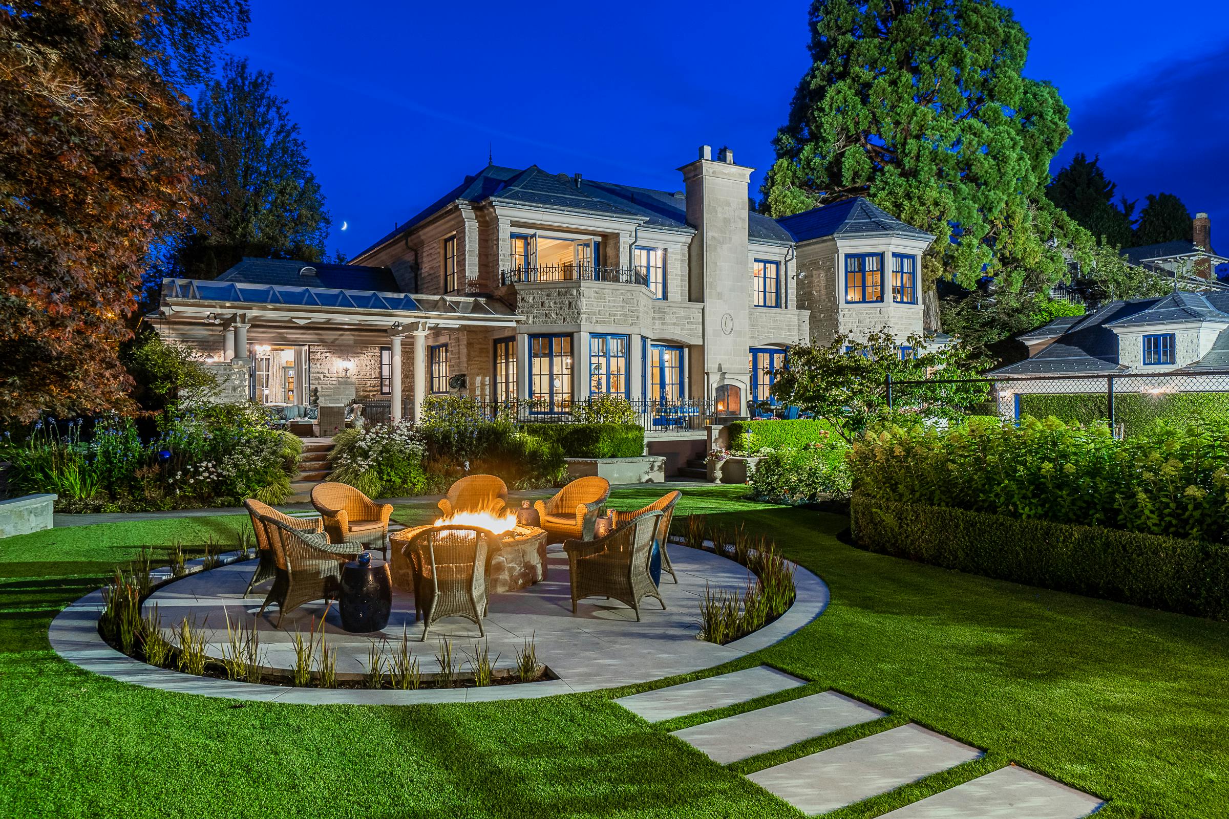 Yep! A RE/MAX Agent Listed That House | RE/MAX NEWS